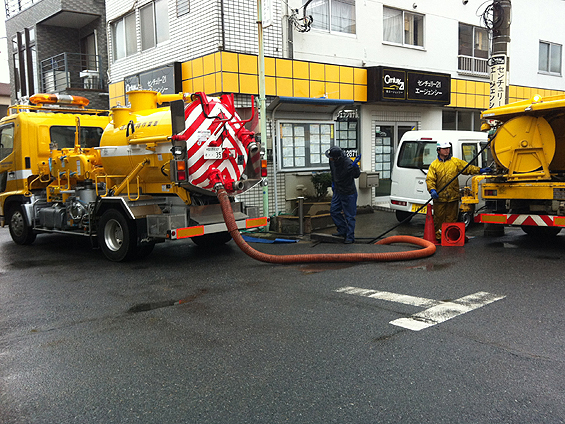 モリタエコノス 特装車 強力吸引車 パワフルマスター